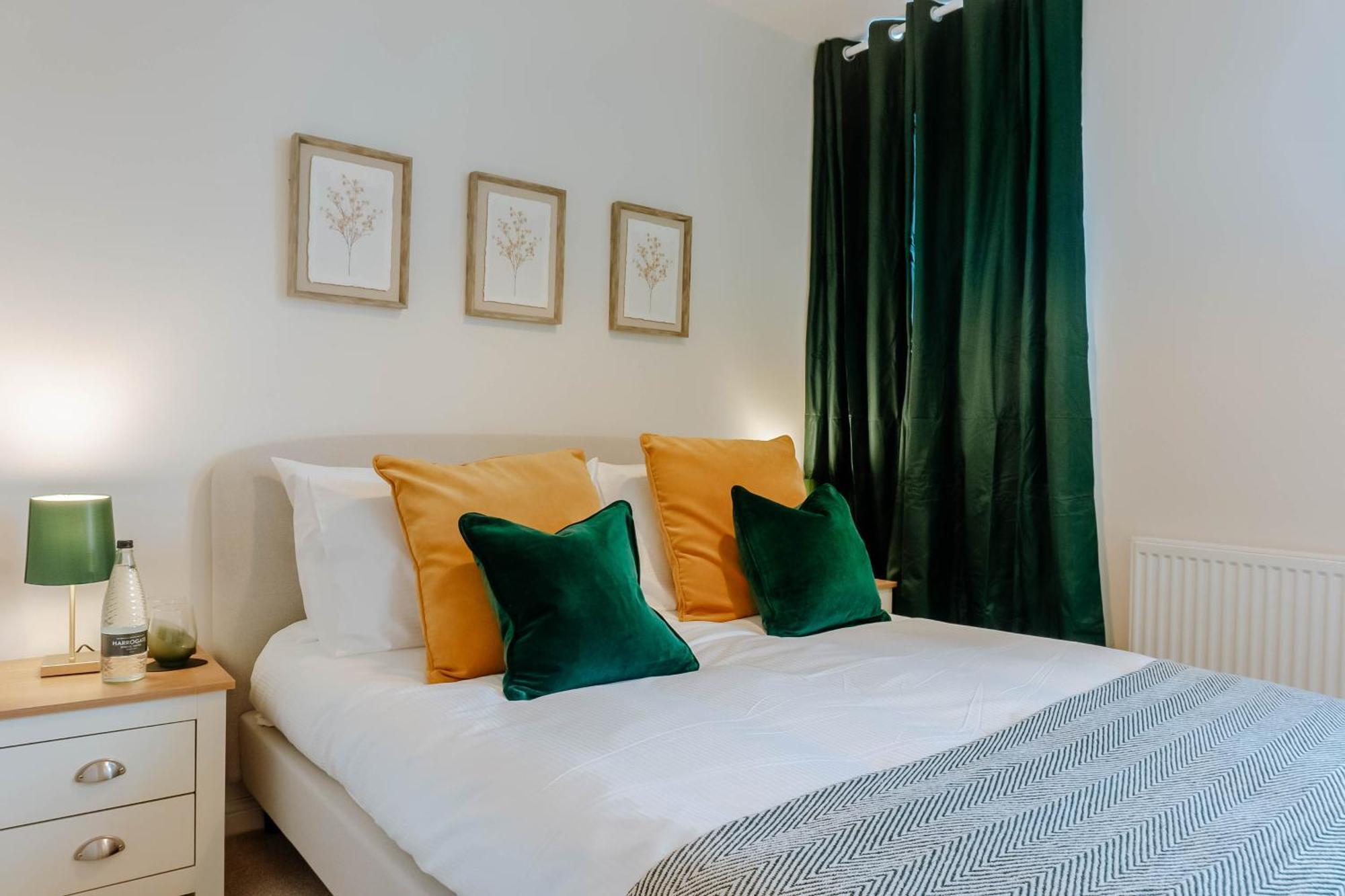 Mayfield Two - Central Harrogate Apartment Екстер'єр фото